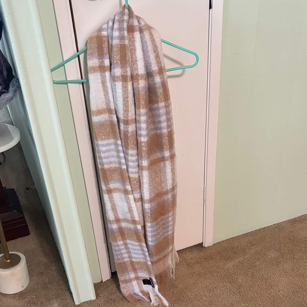 Steve Madden Tan and White Plaid Scarf